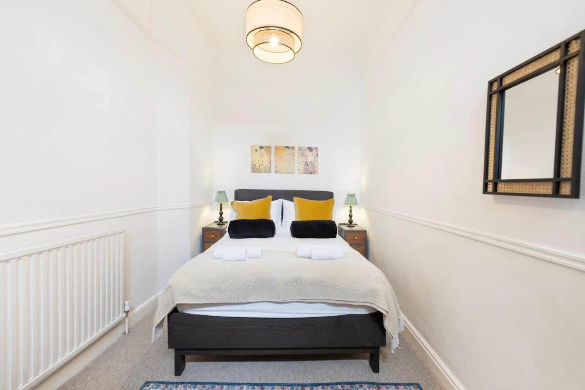 Spacious And Quiet Ground Floor Flat بريستول المظهر الخارجي الصورة