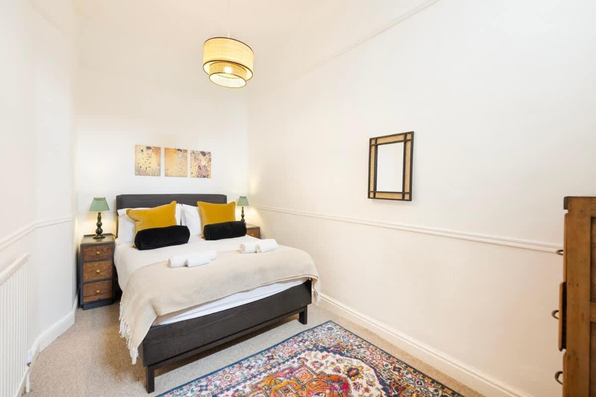 Spacious And Quiet Ground Floor Flat بريستول المظهر الخارجي الصورة